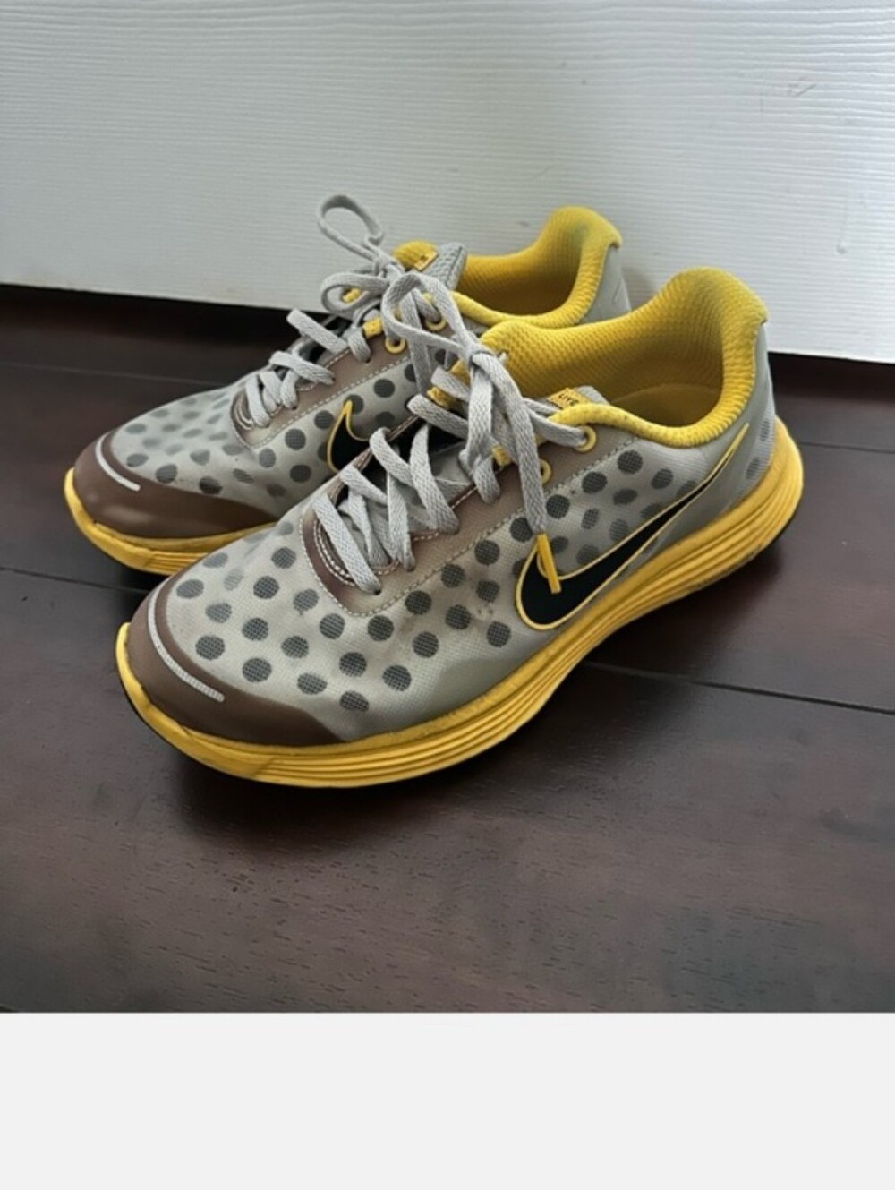 Size 6 Nike Women’s LunarSwift+ Livestrong Running Shoes Y2K